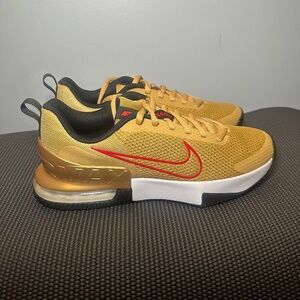 Nike Air Max Alpha Trainer 6 Flat Gold/ University Red FQ1833-700 Men's Size 11